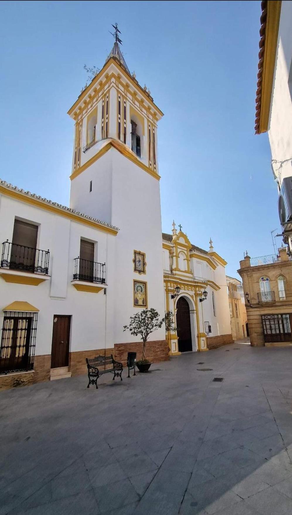 Habitacion Amplia Y Luminosa Coria del Río エクステリア 写真